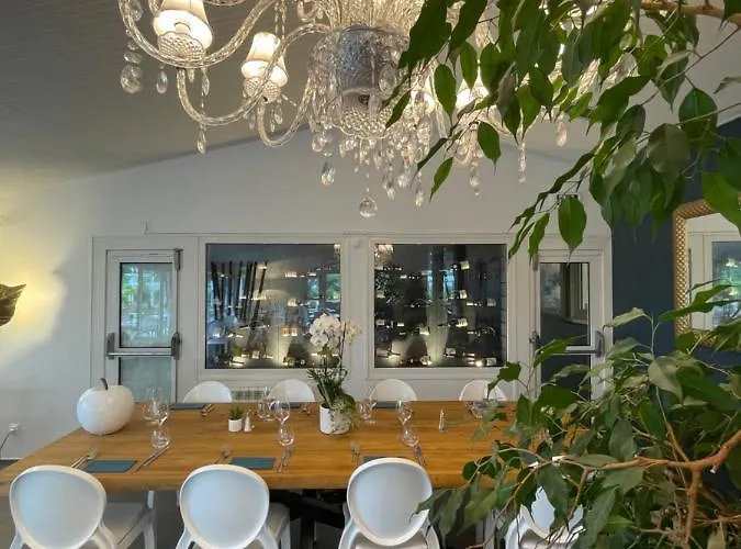 Côté Sud Léman Hotel 3*
