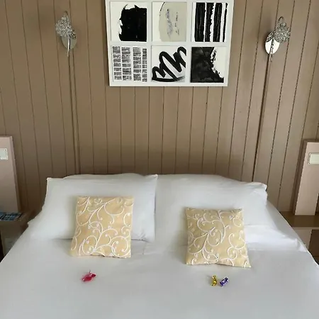 Cote Sud Leman Hotel